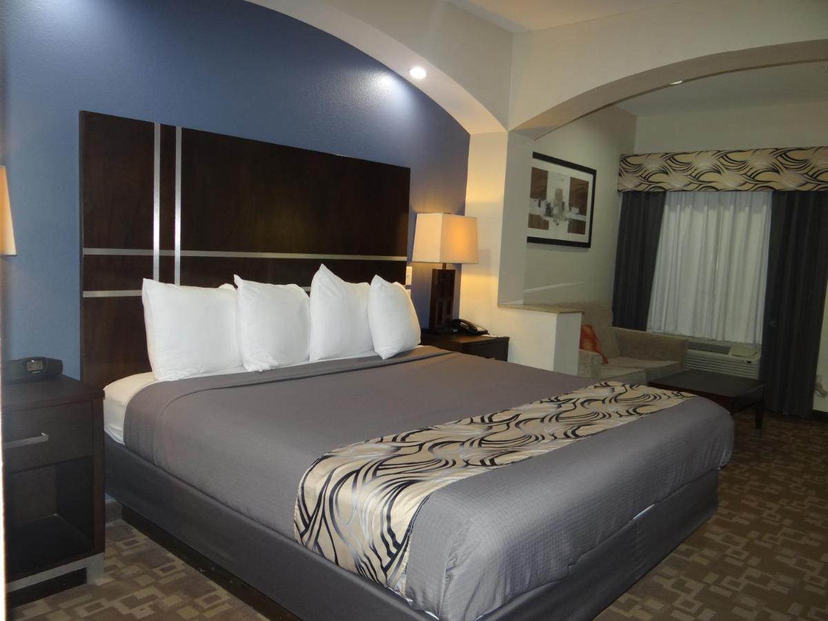 Regency Inn & Suites - Бейтаун Экстерьер фото